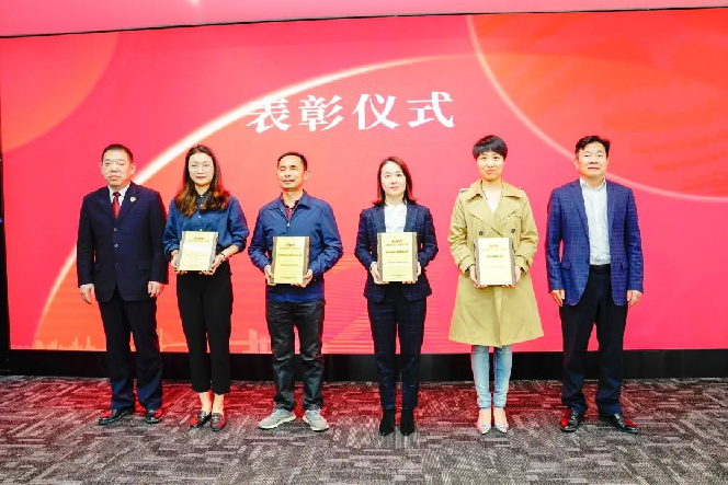 拼搏在线官网-追求健康,你我一路成长